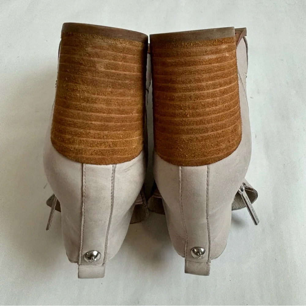 Donald J Pliner Elton Leather Cut Out Ankle Boots Pale Pink Gray Size 6M